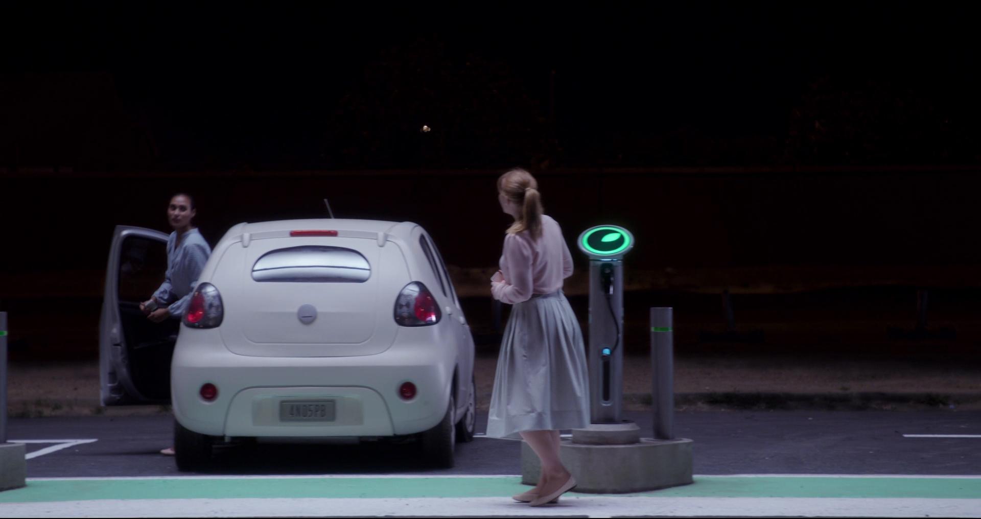 BlackMirror_28249729.jpg