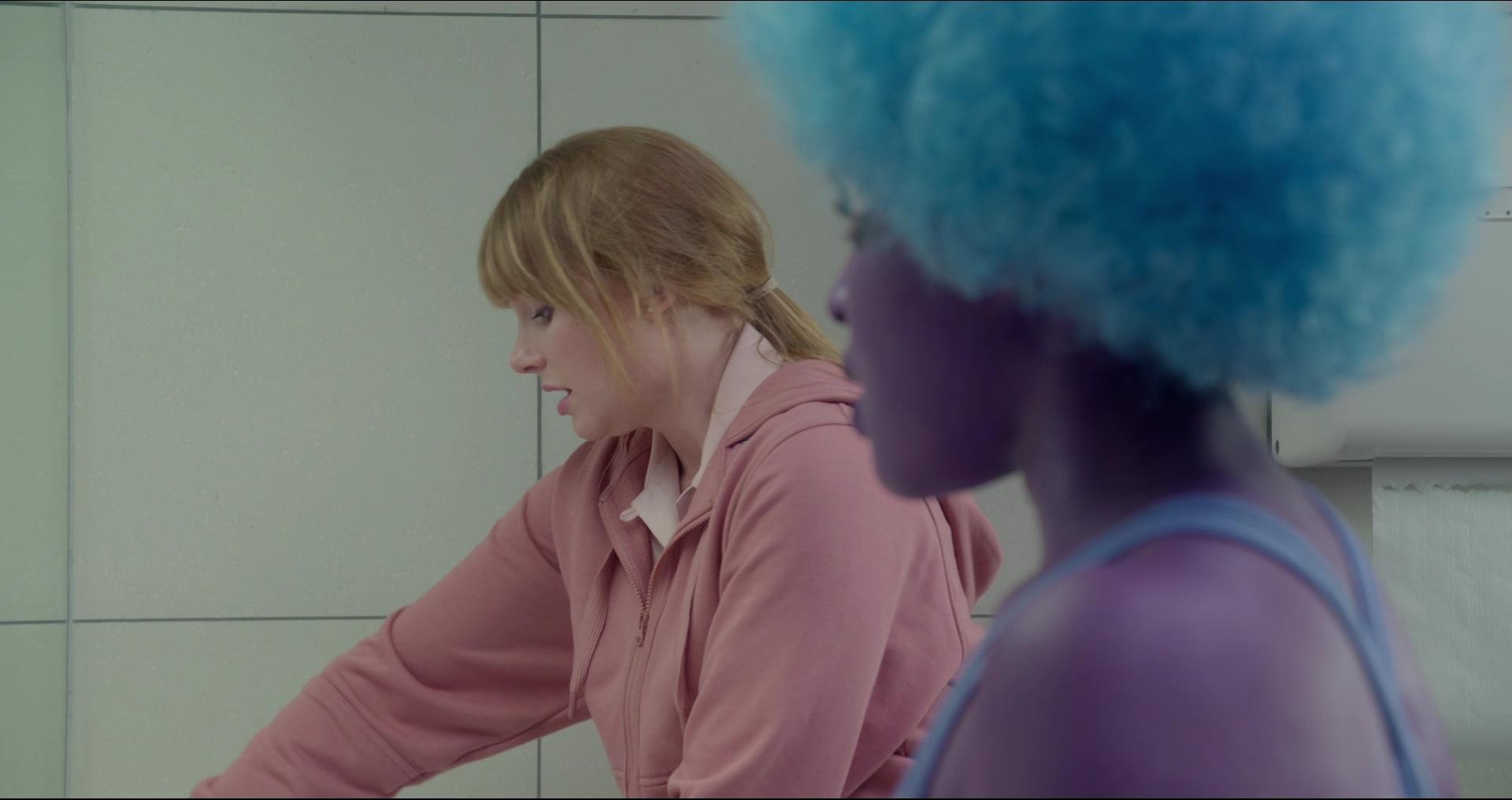 BlackMirror_28306529.jpg