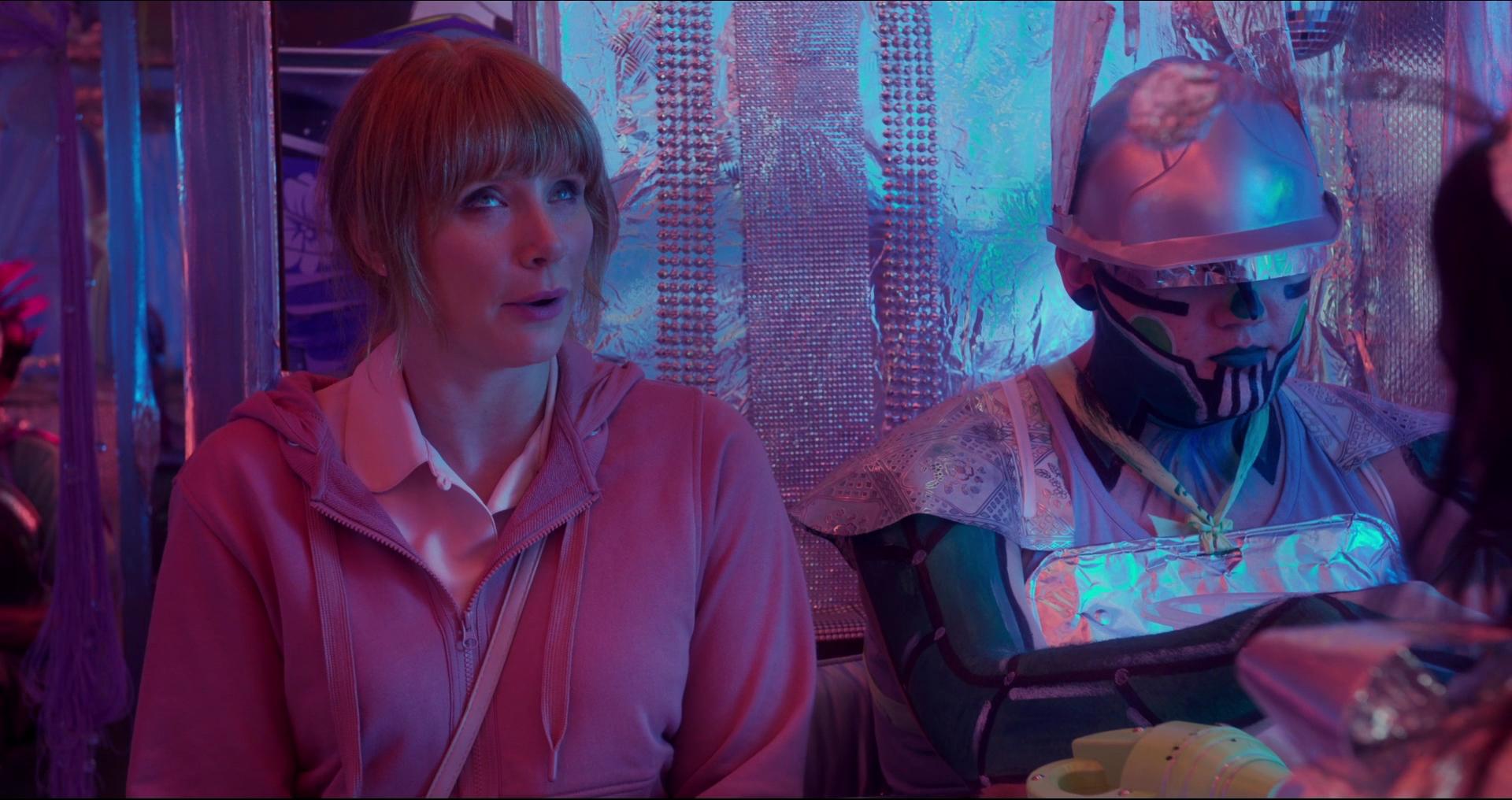 BlackMirror_28309729.jpg