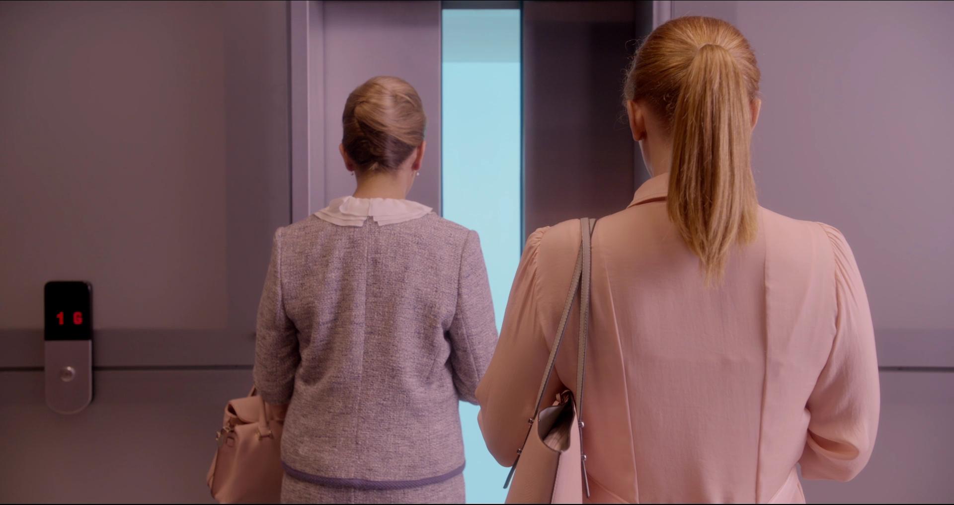 BlackMirror_2831229.jpg
