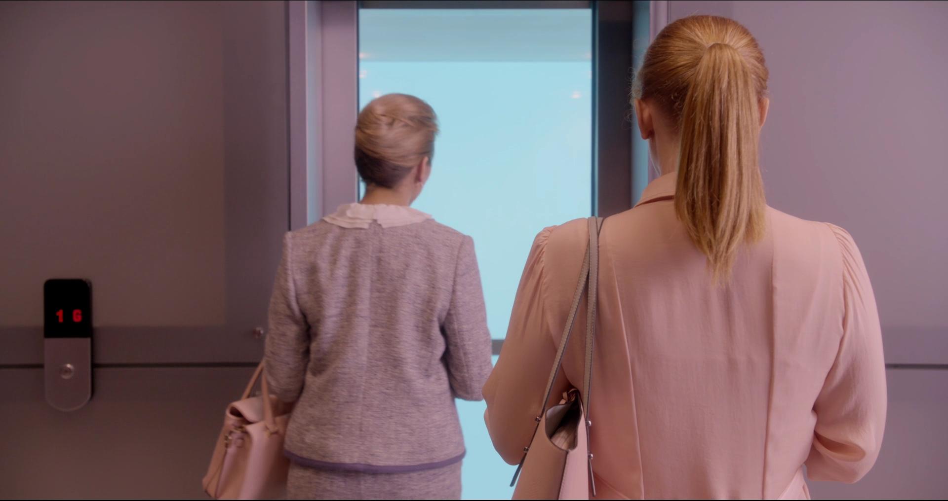 BlackMirror_2831529.jpg