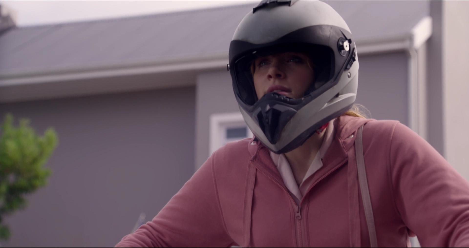 BlackMirror_28330229.jpg