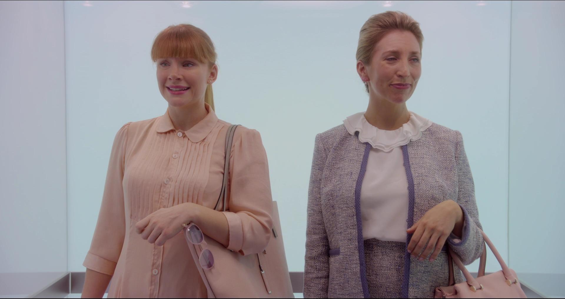 BlackMirror_2835329.jpg