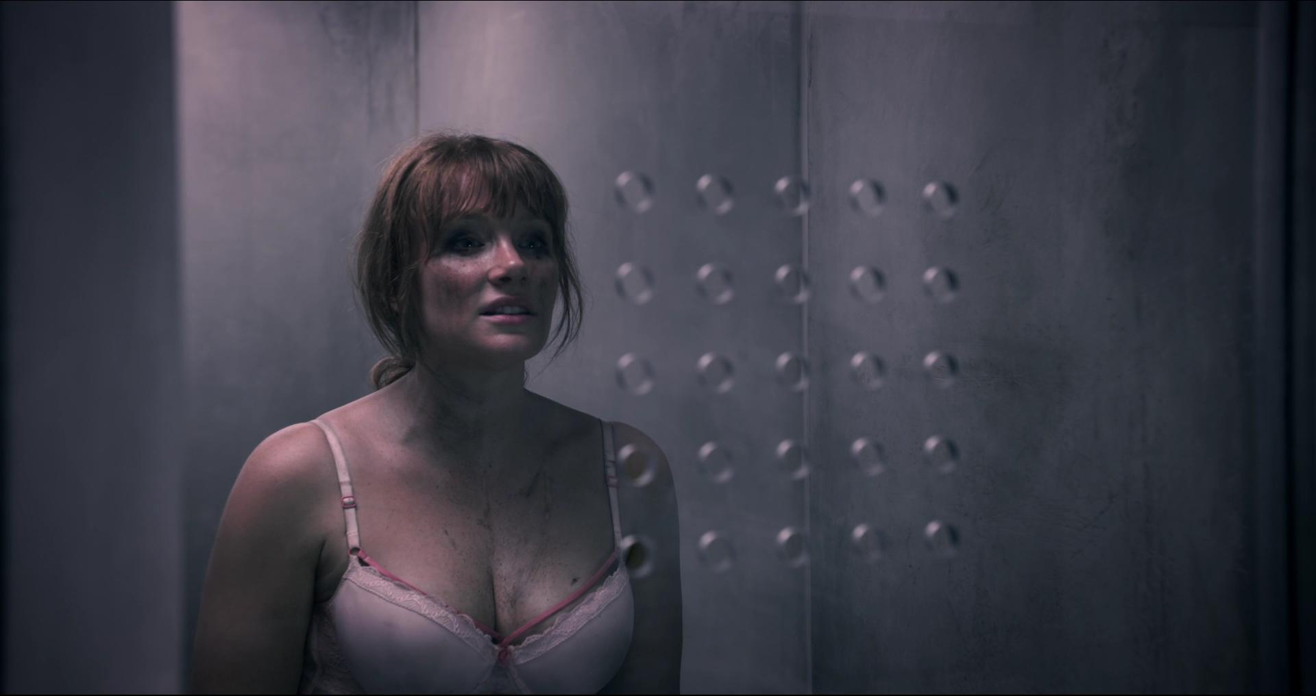 BlackMirror_28406429.jpg